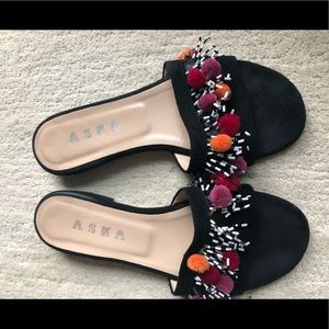 Aska Pom Pom Slides